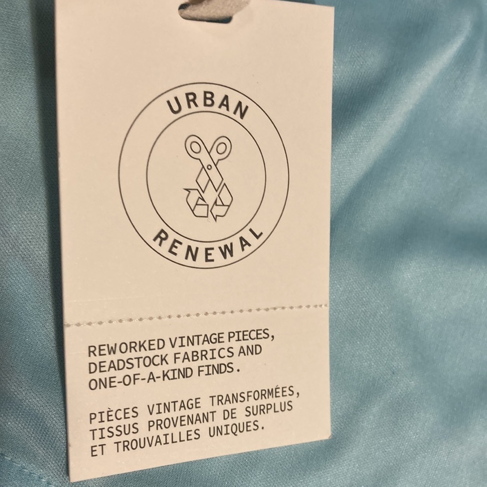 NWT Urban Renewal Floral Crop Top Sz Medium - Picture 8 of 10